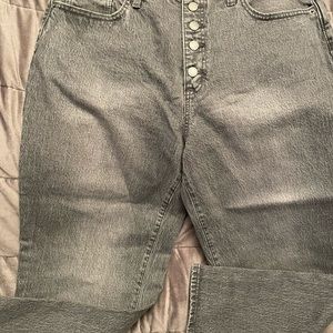 Women’s button up vintage straight jeans